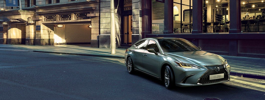 Lexus ES 2023 ra mắt với nhiều nâng cấp đáng giá